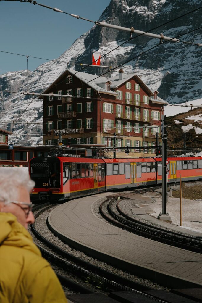 trenino di Interlaken per viaggio diverso-a088