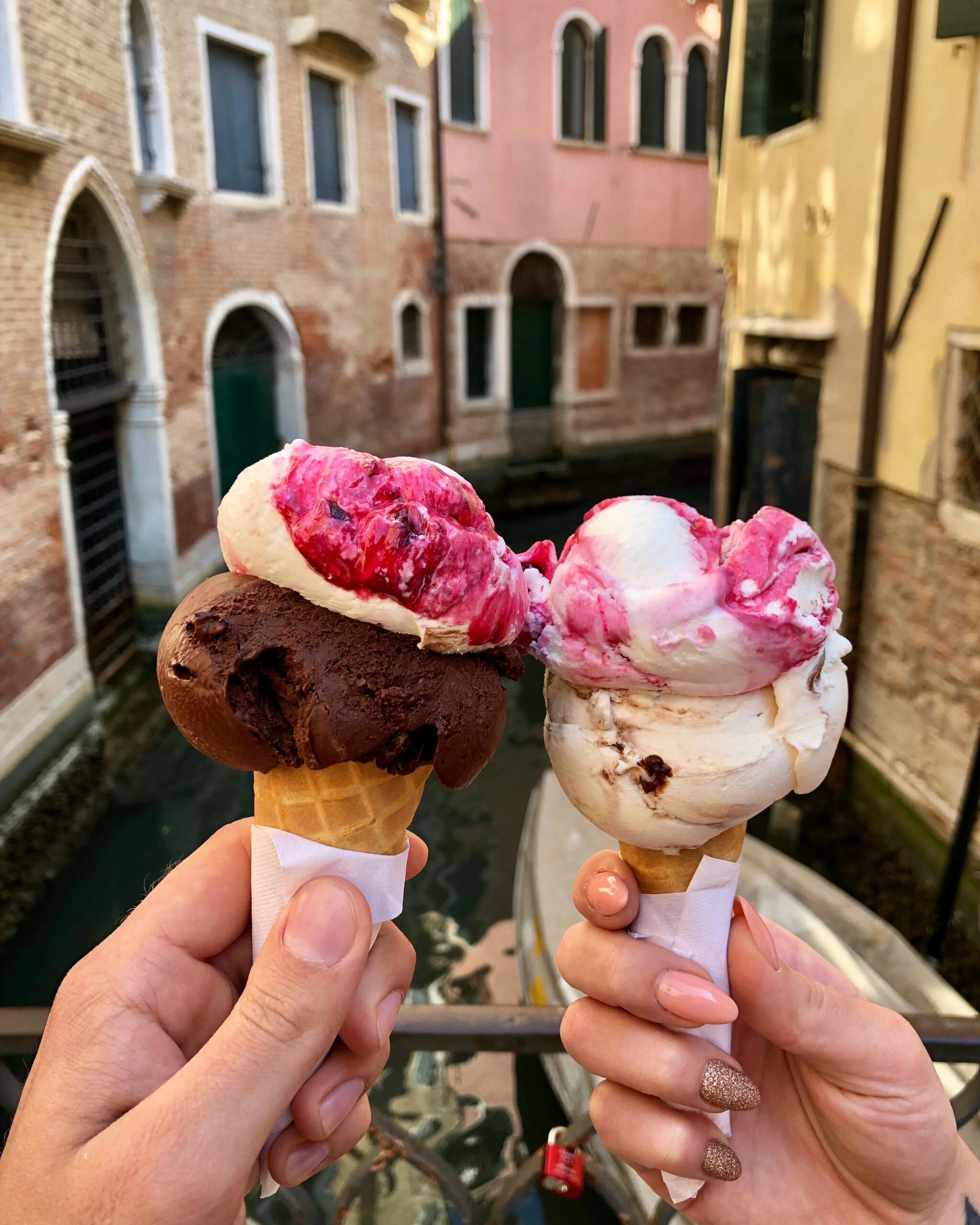 venezia per il nostro viaggio gluten-free 2025 cono gelato-v3